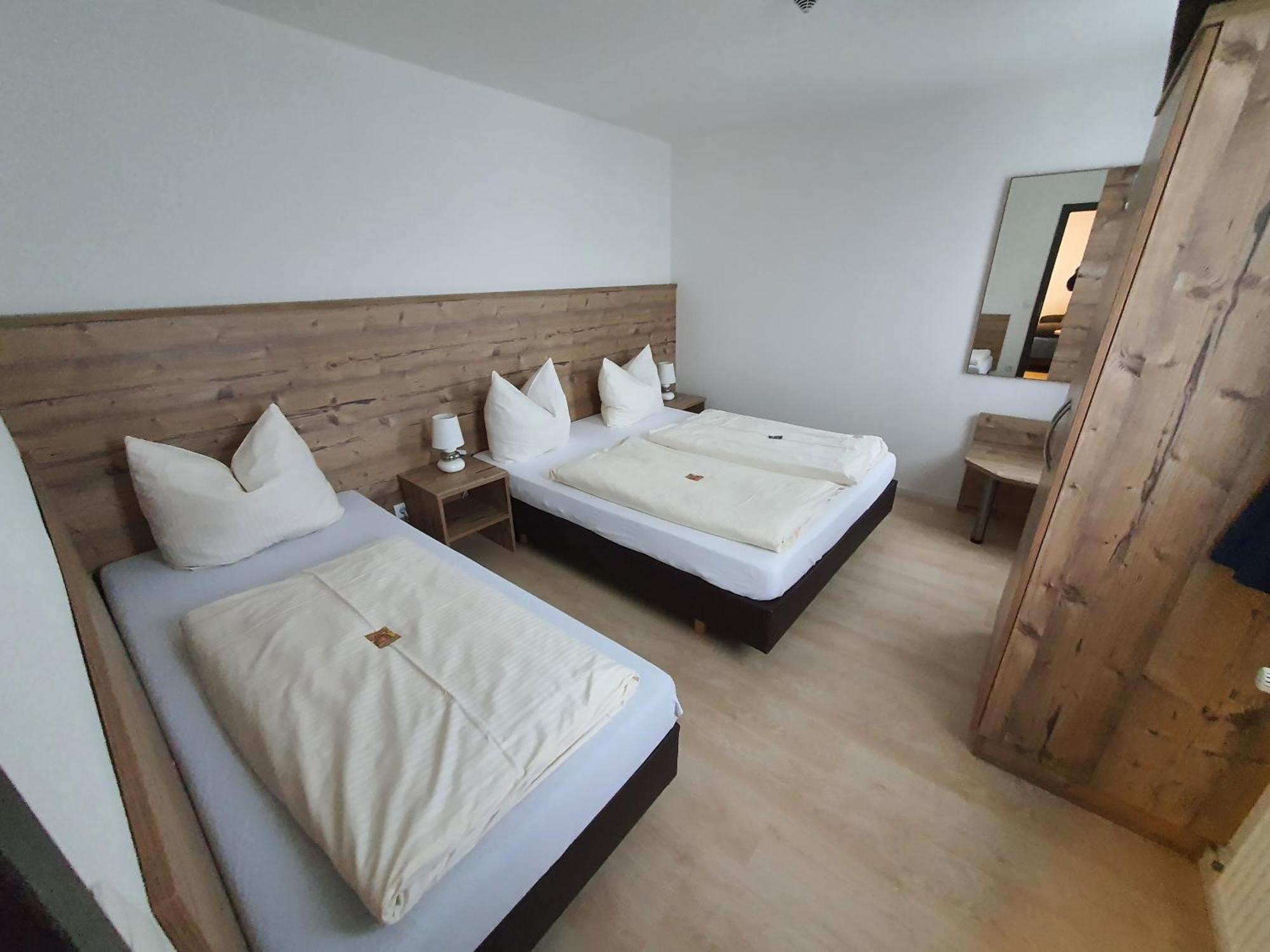 Fraenkischer Hof --- Hotel In Pegnitz --- Schlabecks Fraenkischer Hof 外观 照片