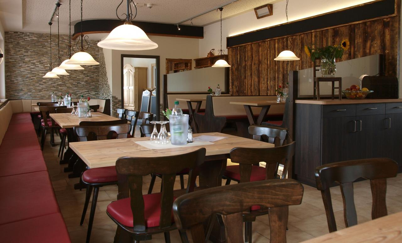Fraenkischer Hof --- Hotel In Pegnitz --- Schlabecks Fraenkischer Hof 外观 照片
